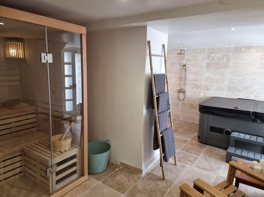 Nalan Orrygeois, Spa, Sauna, Proche Asterix Экстерьер фото